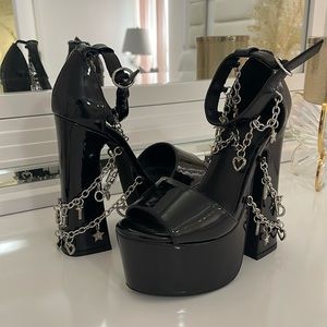 Brand new! Never used. They are from Dolls Kill. Size 5 women